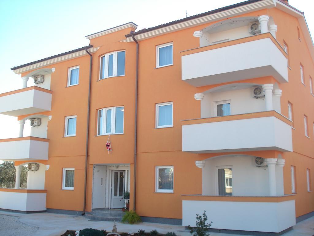 Apartments Buzleta II Fažana Exterior foto