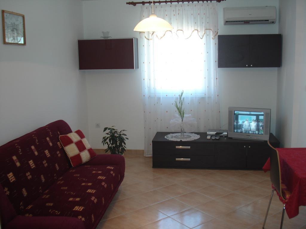 Apartments Buzleta II Fažana Habitación foto