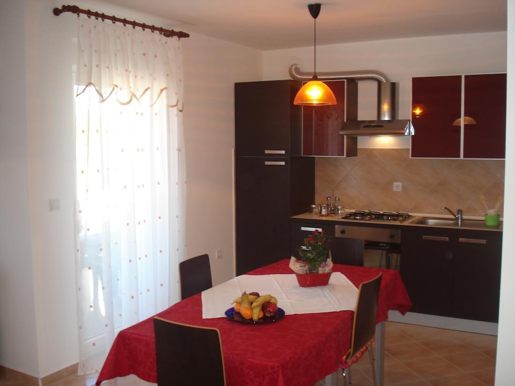 Apartments Buzleta II Fažana Habitación foto