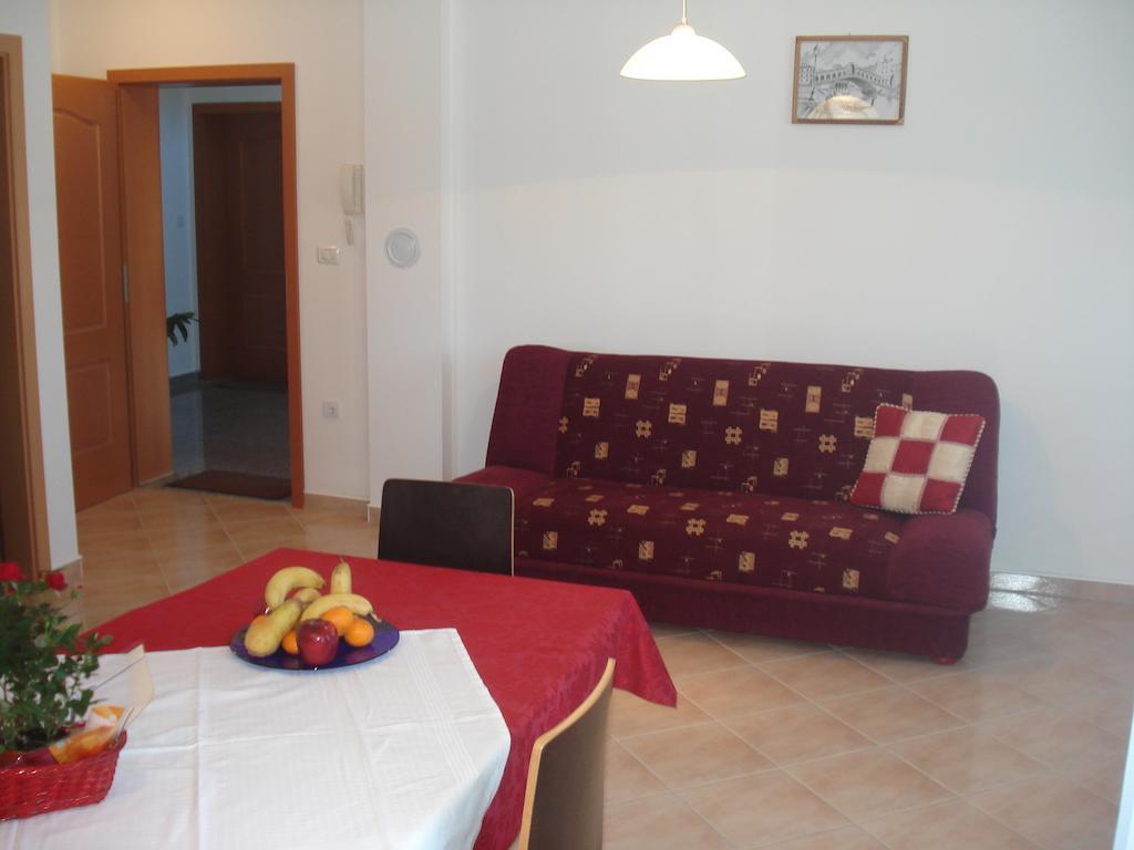 Apartments Buzleta II Fažana Habitación foto